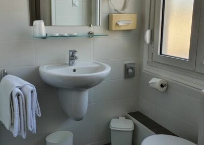 Chambre triple - salle de bain