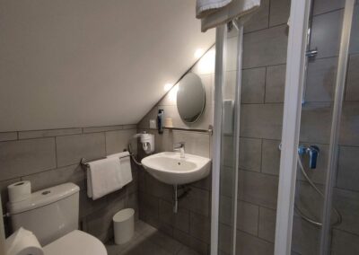 Salle de bain - Chambre double éco - chambre n°23